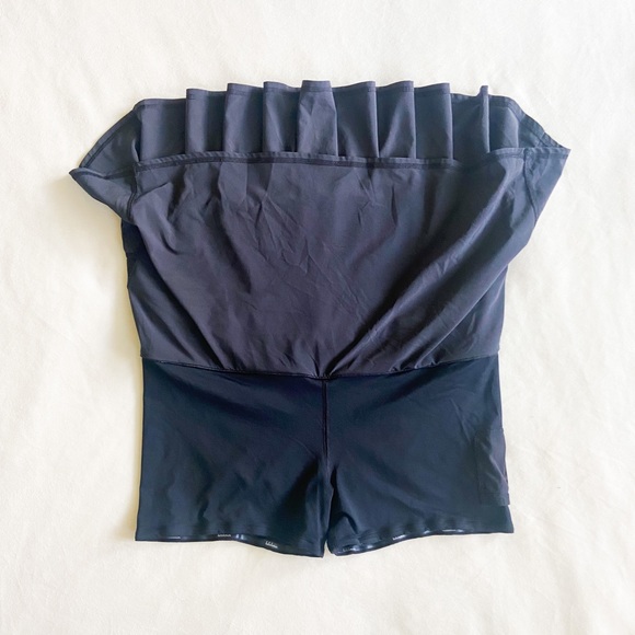 Rare Lululemon Pace Setter Skirt - Picture 4 of 5